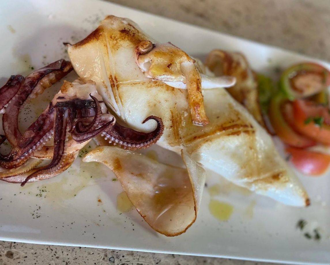 Calamar-plancha-asador-loraida
