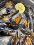 Mejillones-vapor-asador-restaurante-loraida